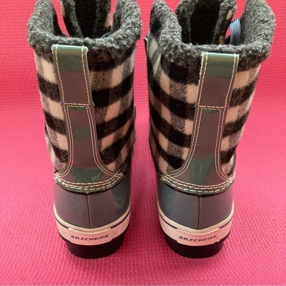 - Skechers Waterproof Thinsulate Insulation Rain Boots Blue W/ Black-White… - Picture 4 of 11